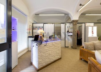 Soggiorno - Negozio Via Giuseppe Verdi
 
9, Casatenovo - foto 1