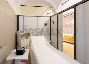 Camera / camera da letto - Negozio Via Giuseppe Verdi
 
9, Casatenovo - foto 7