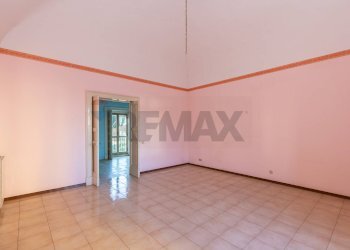 Salone - Quadrilocale Via Duca d'Aosta
 
13, San Giovanni la Punta - foto 12