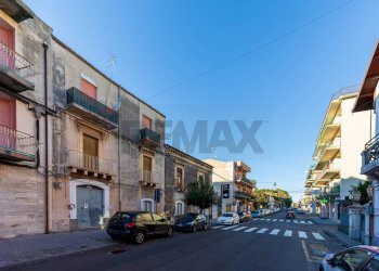 Edificio all\'aperto - Quadrilocale Via Duca d'Aosta
 
13, San Giovanni la Punta - foto 13