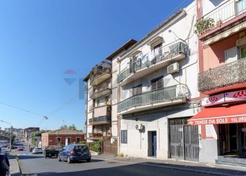 Edificio all\'aperto - Bilocale Via XXXI Maggio
 
22, Catania - foto 24