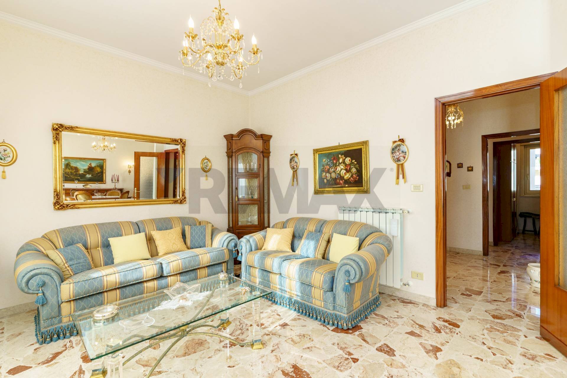 Soggiorno - Four-room apartment Via Aurelio Saffi
 
17, Catania - photo 2