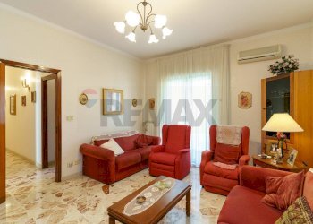 Soggiorno - Quadrilocale Via Aurelio Saffi
 
17, Catania - foto 17