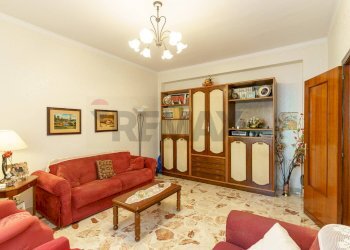 Soggiorno - Quadrilocale Via Aurelio Saffi
 
17, Catania - foto 19