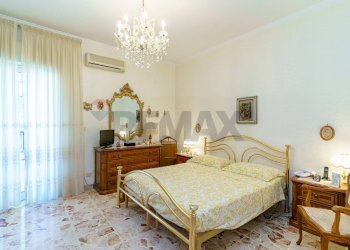 Camera / camera da letto - Quadrilocale Via Aurelio Saffi
 
17, Catania - foto 23