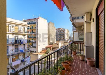 Balcone - Quadrilocale Via Aurelio Saffi
 
17, Catania - foto 27