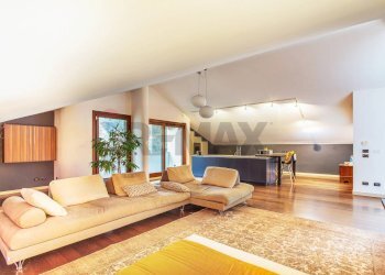 Soggiorno - Villa via mazzini
 
31, Lesmo - foto 3