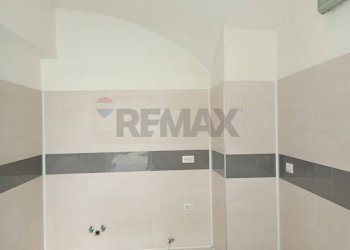 Bagno - Locale Commerciale Via Sant'Agostino
 
31, Caserta - foto 9