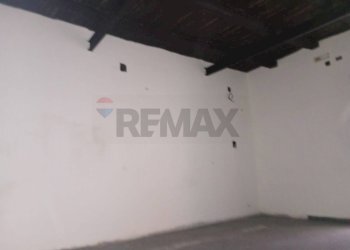 Stanza vuota - Locale Commerciale Via Sant'Agostino
 
31, Caserta - foto 11