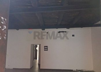 Stanza vuota - Locale Commerciale Via Sant'Agostino
 
31, Caserta - foto 24