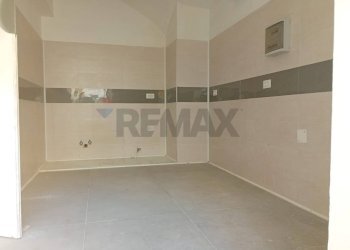 Stanza vuota - Locale Commerciale Via Sant'Agostino
 
31, Caserta - foto 29