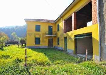 Casa all\'aperto - Casa semi indipendente strada Eirola
 
4, Dego - foto 1