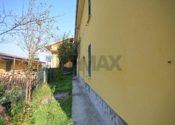 Giardino - Casa semi indipendente strada Eirola
 
4, Dego - foto 24