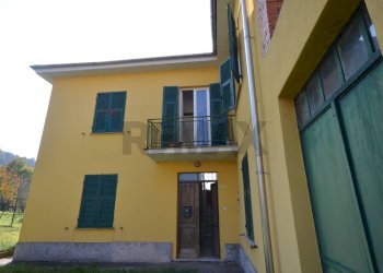 Edificio all\'aperto - Casa semi indipendente strada Eirola
 
4, Dego - foto 27
