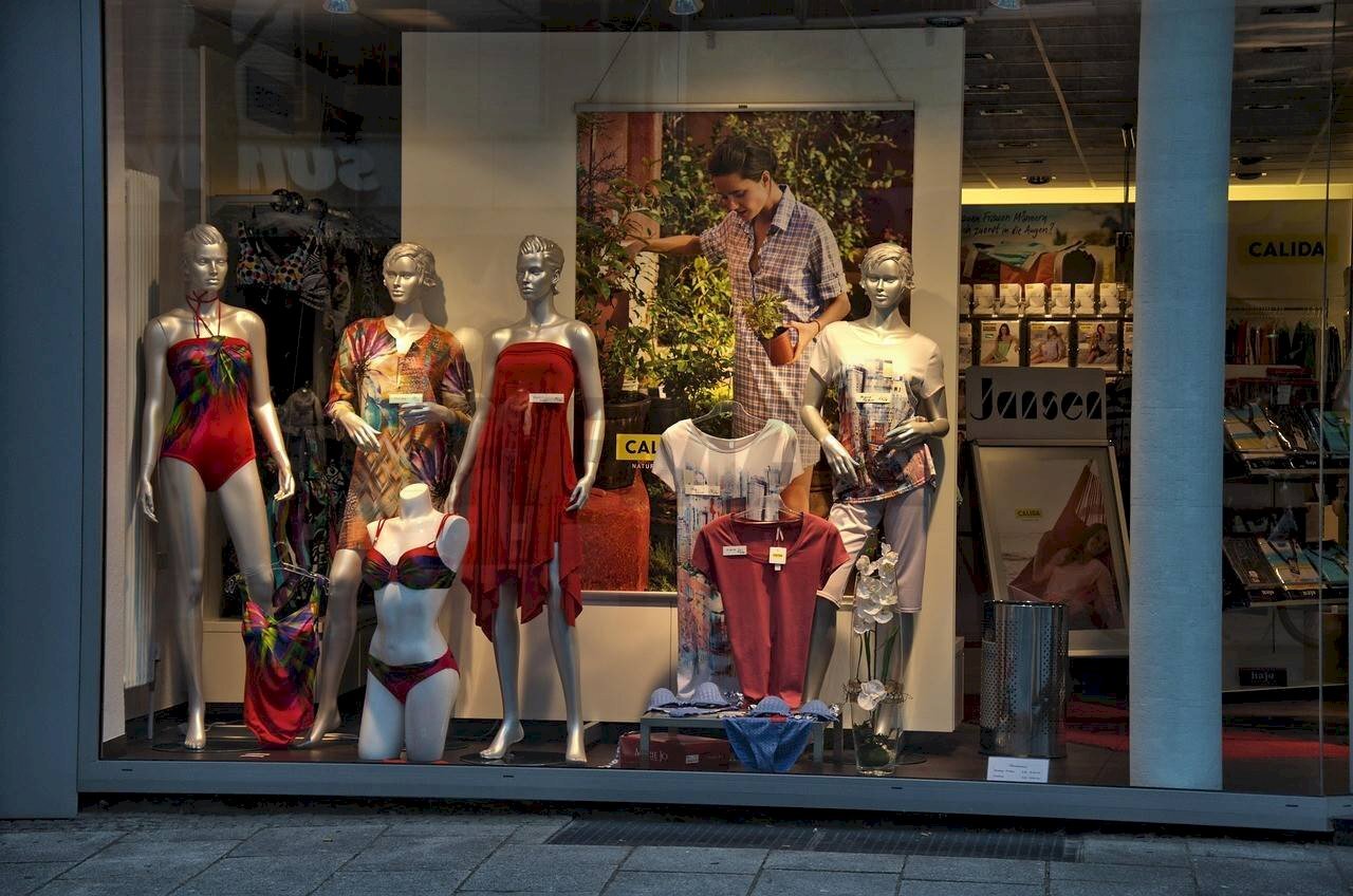 immagine di esempio - Attività Commerciale Roseto degli Abruzzi - foto 1