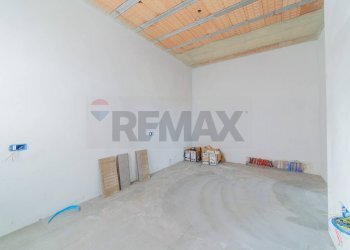 Stanza vuota - Trilocale Via Nazionale Adriatica
 
89, Roseto degli Abruzzi - foto 23