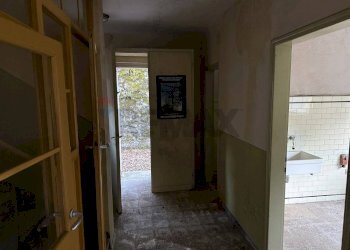 Hall / corridoio - Casa semi indipendente Via Pontesei
 
10, Val di Zoldo - foto 6