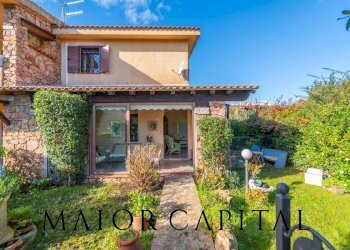 Foto 1 - Villa a Schiera Via del Tirreno
 
SNC, San Teodoro - foto 1