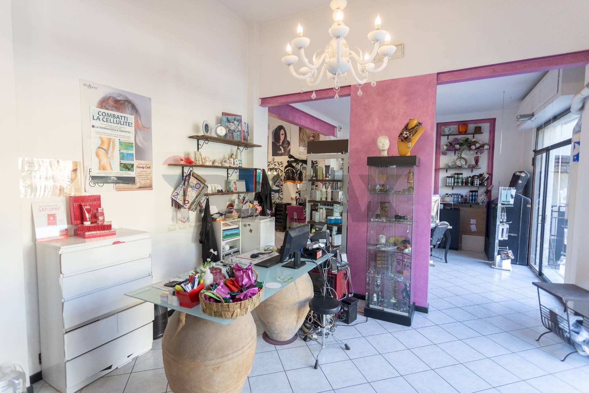 Camera / camera da letto - Negozio Viale G. Matteotti
 
44, Salsomaggiore Terme - foto 1