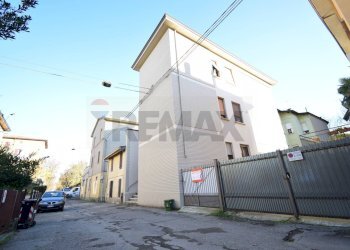 Edificio all\'aperto - Trilocale Via Benedetto Antelami
 
32, Salsomaggiore Terme - foto 19