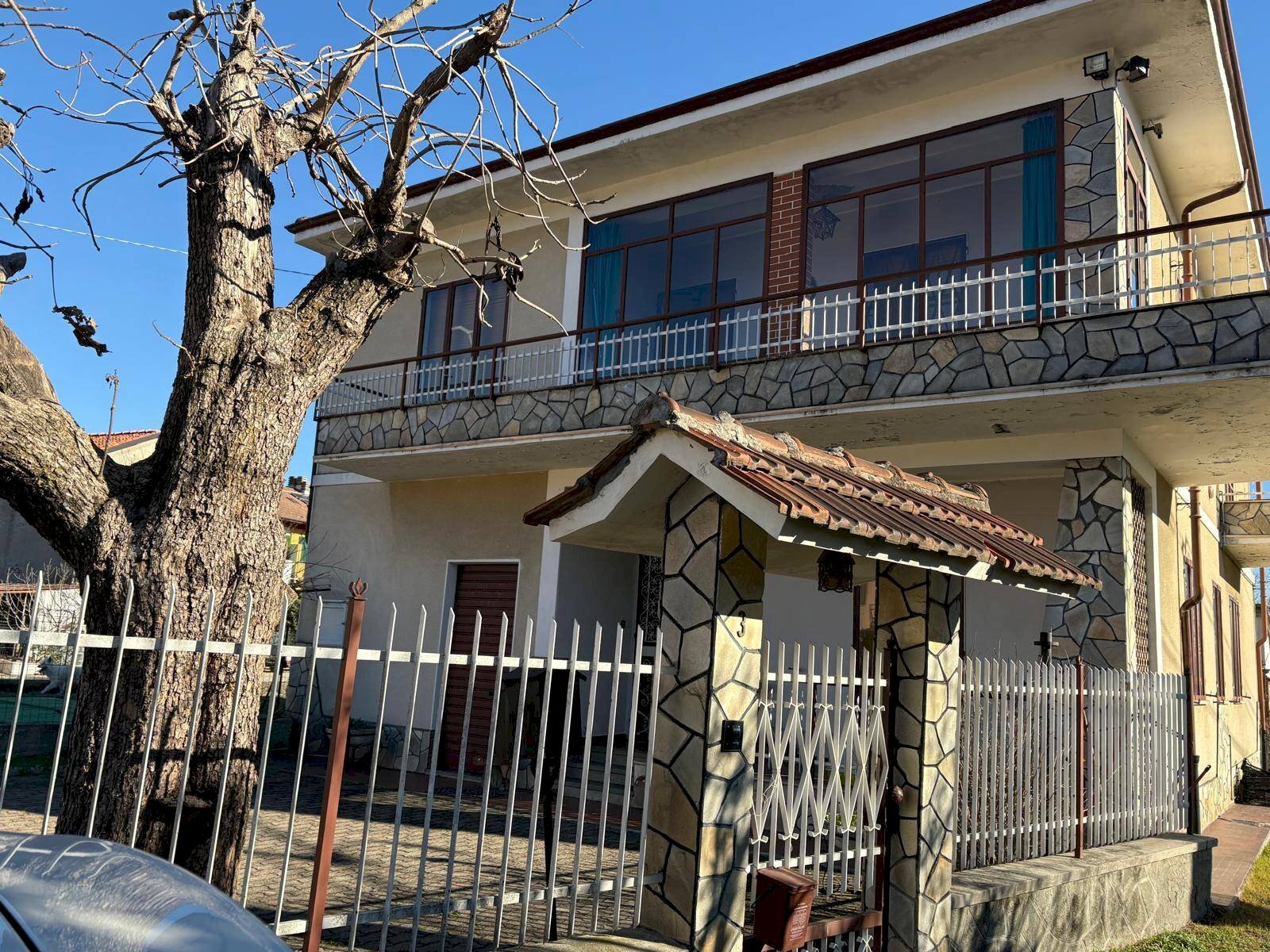 Foto 1 - Casa indipendente via Cascina Gariglio
 
3, Sant'Ambrogio di Torino - foto 1