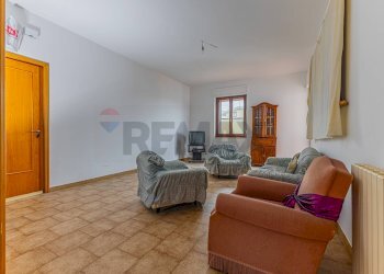 Soggiorno - Quadrilocale Via Antonio Pacinotti
 
21, Porto Torres - foto 31