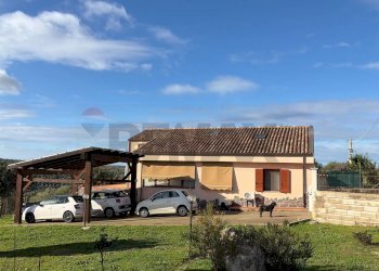 Casa all\'aperto - Casa indipendente Regione su carralzu
 
snc, Tissi - foto 1