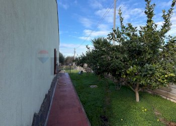 Giardino - Casa indipendente Regione su carralzu
 
snc, Tissi - foto 5