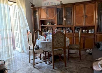 Sala da pranzo - Villa Via IV Novembre I traversa
 
10, Carinola - foto 10