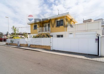 Casa all\'aperto - Villa Alessandro Laurinsich
 
17, Parma - foto 1