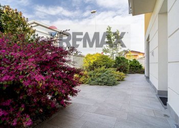 Terrazza - Villa Alessandro Laurinsich
 
17, Parma - foto 34