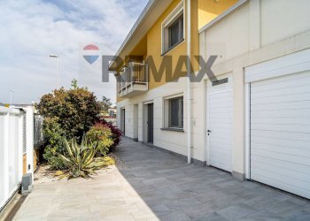 Terrazza - Villa Alessandro Laurinsich
 
17, Parma - foto 35