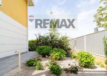 Giardino - Villa Alessandro Laurinsich
 
17, Parma - foto 36