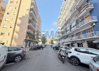 Edificio all\'aperto - Trilocale Via Pigna
 
76, Napoli - foto 1