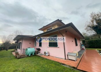 esterno - Villa via castagnara, Massa - foto 4