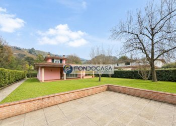 Esterno - Villa via castagnara, Massa - foto 3