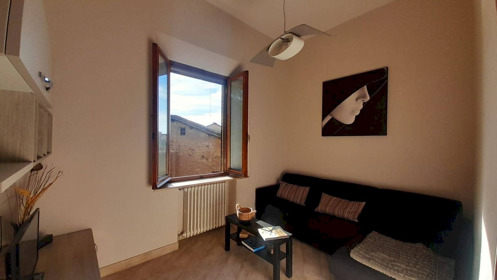 Foto 2 - Trilocale VIA SALICOTTO
0, Siena - foto 2