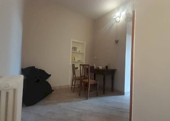 Foto 4 - Trilocale VIA SALICOTTO
 
0, Siena - foto 4