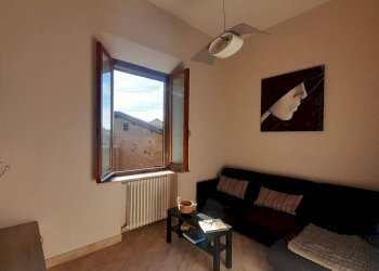 Foto 2 - Trilocale VIA SALICOTTO
 
0, Siena - foto 2