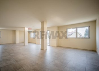 Stanza vuota - Trilocale via Camillo Cavour
 
80, Cavezzo - foto 4