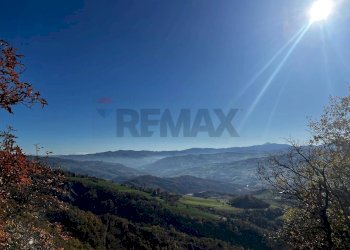 Vista delle montagne - Semi-detached house Via Savognatica
 
16, Carpineti - photo 8
