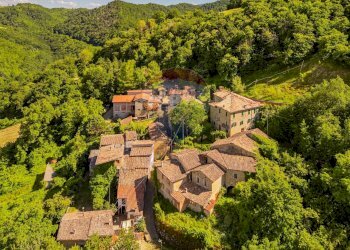 Vista delle montagne - Villa via Spigone
 
14, Vetto - foto 9