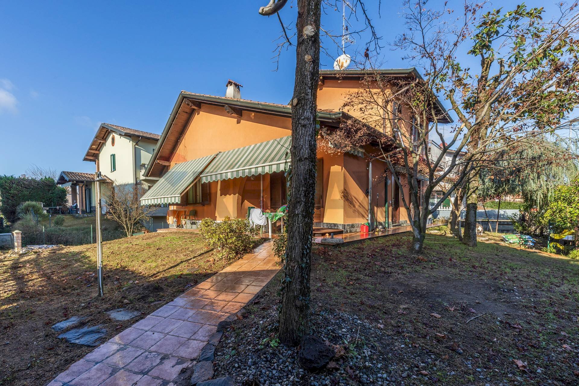 Casa all\'aperto - Casa indipendente Via Pasubio
 
1, Mornago - foto 1