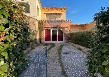 Casa all\'aperto - Villa a Schiera via stromboli
 
2, San Teodoro - foto 3