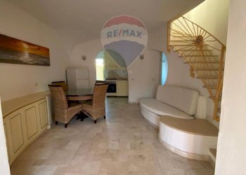 Bagno - Villa a Schiera via stromboli
 
2, San Teodoro - foto 6