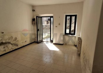 Stanza vuota - Casa semi indipendente Vergiate - foto 4