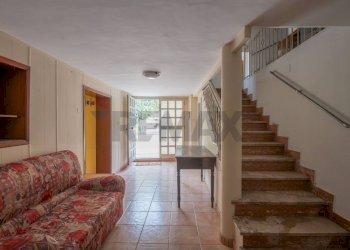 Scale - Casa indipendente corso don minzoni
 
91, Ragusa - foto 9