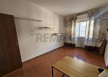 Stanza vuota - Appartamento via Antonio Pacinotti
 
19, Ragusa - foto 19