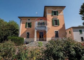 Casa all\'aperto - Casa indipendente Via Gramsci
 
29, San Benedetto Po - foto 24