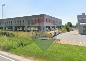 Edificio all\'aperto - Capannone Castellucchio - foto 4